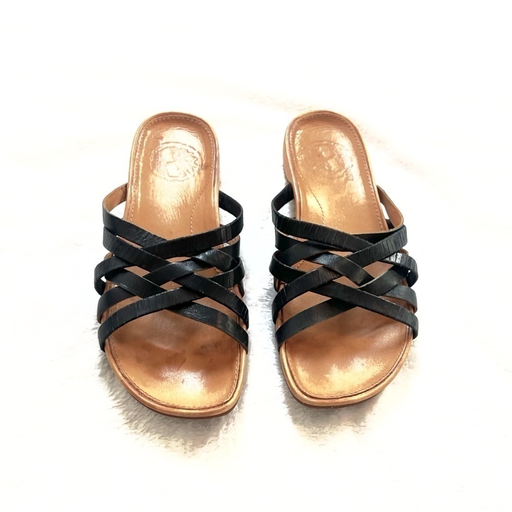 Timberland Women’s Leather Strappy Sandals Slip On Black Tan 7M Comfort Non Slip